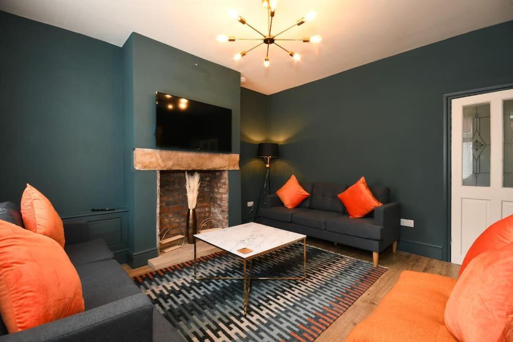 צ'סטרפילד Cottage Style 3 Bedroom House - Close To City Centre & The Peaks מראה חיצוני תמונה