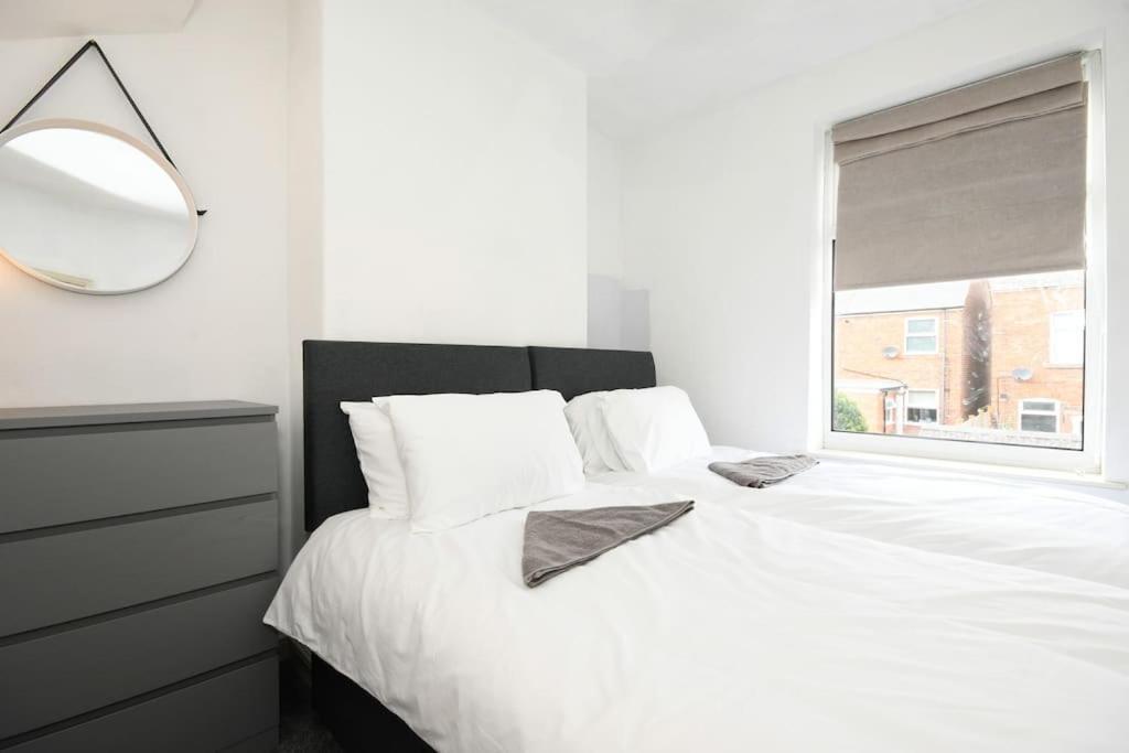 צ'סטרפילד Cottage Style 3 Bedroom House - Close To City Centre & The Peaks מראה חיצוני תמונה